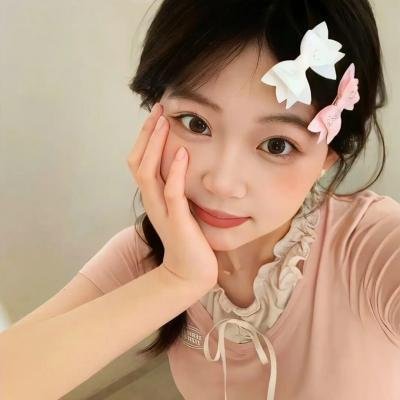 街上流行红裙子